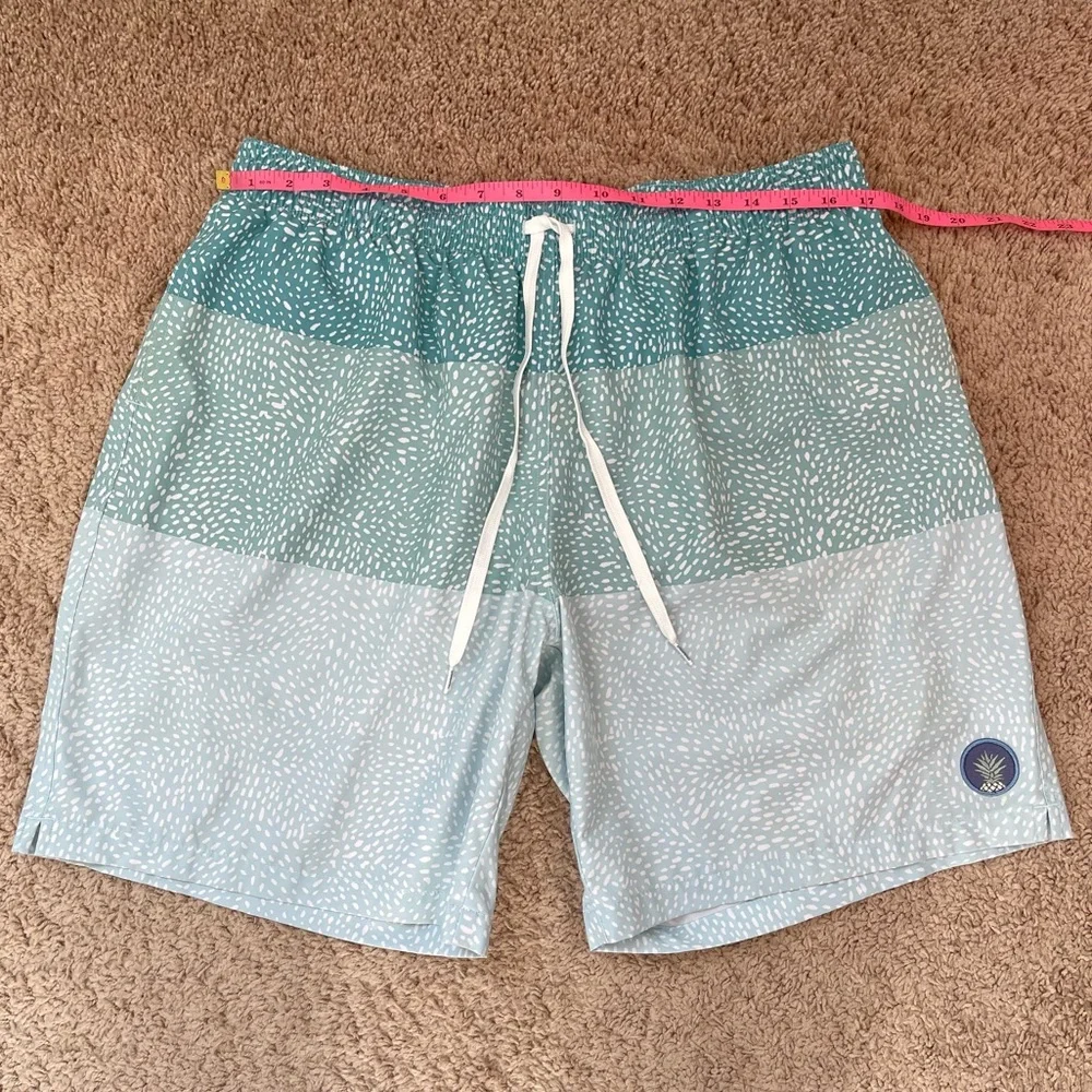 Chubbies The Classic Swim Trunk 7” Whale Sharks Swimsuit Men’s Size XXL